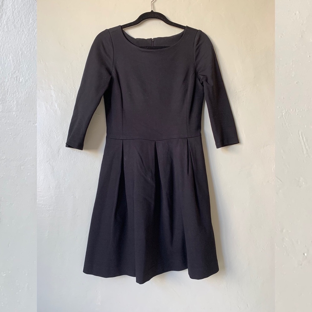 Banana Republic Black 3/4 sleeve skater dress